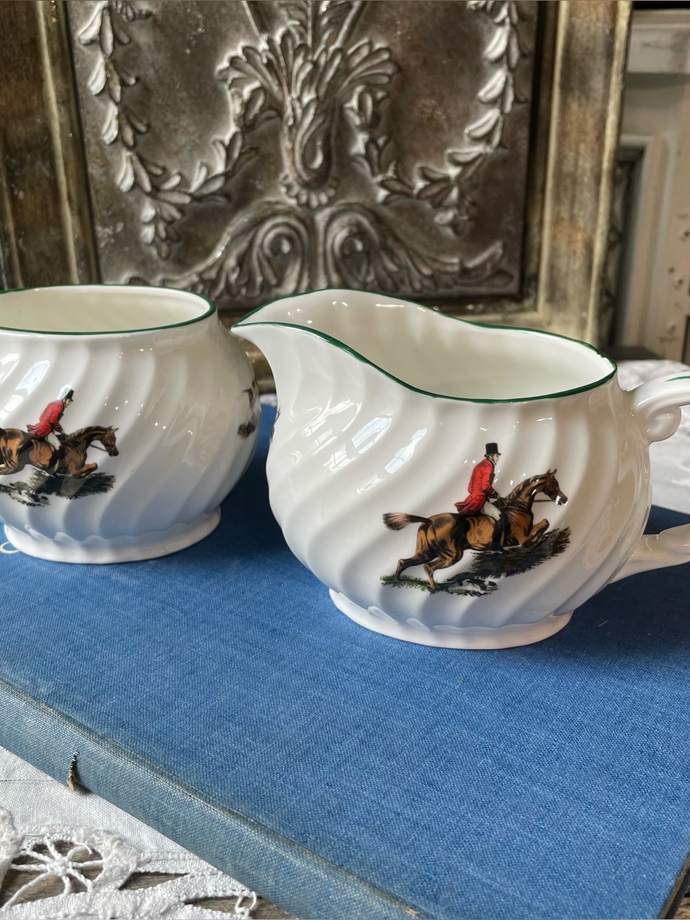 Staffordshire cream & sugar dish hunting scene